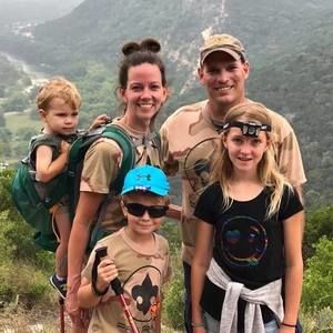 Meet your Posher, Troy